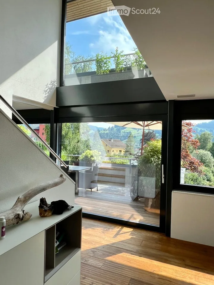 Architectural Jewel with Panoramic View – photo 7 of 14