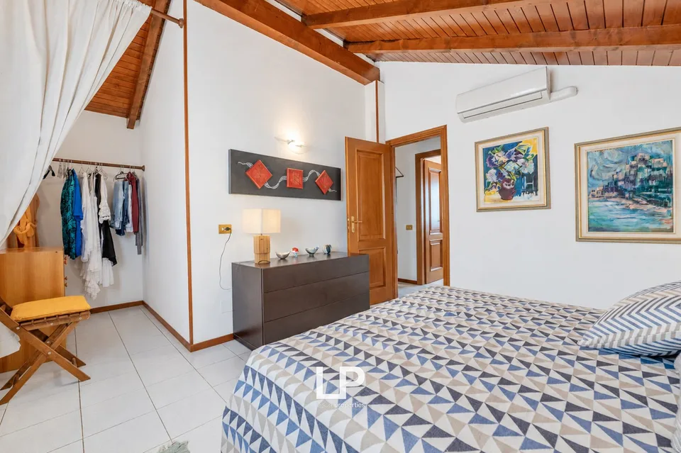 Villa im Grünen in Castelletto Sopra Ticino – Foto 10 von 13
