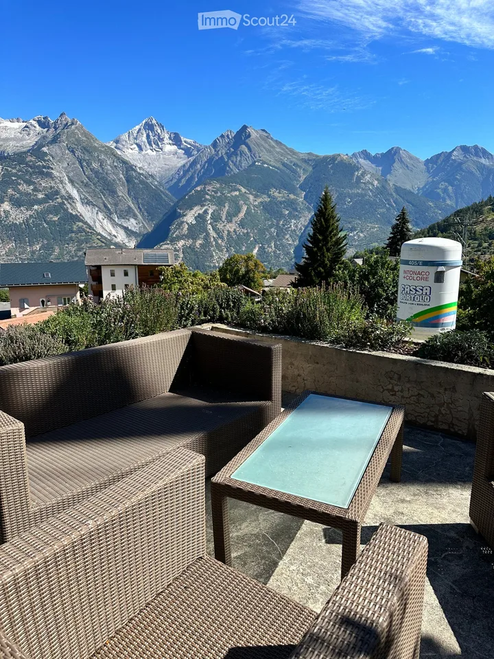 Gemütliche Zimmer mit Balkon und oder Fenster und herrlicher Aussicht in Unterbäch – Foto 7 von 13