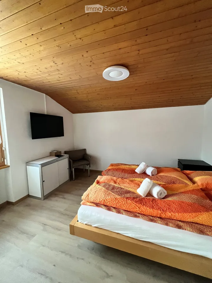 Gemütliche Zimmer mit Balkon und oder Fenster und herrlicher Aussicht in Unterbäch – Foto 13 von 13