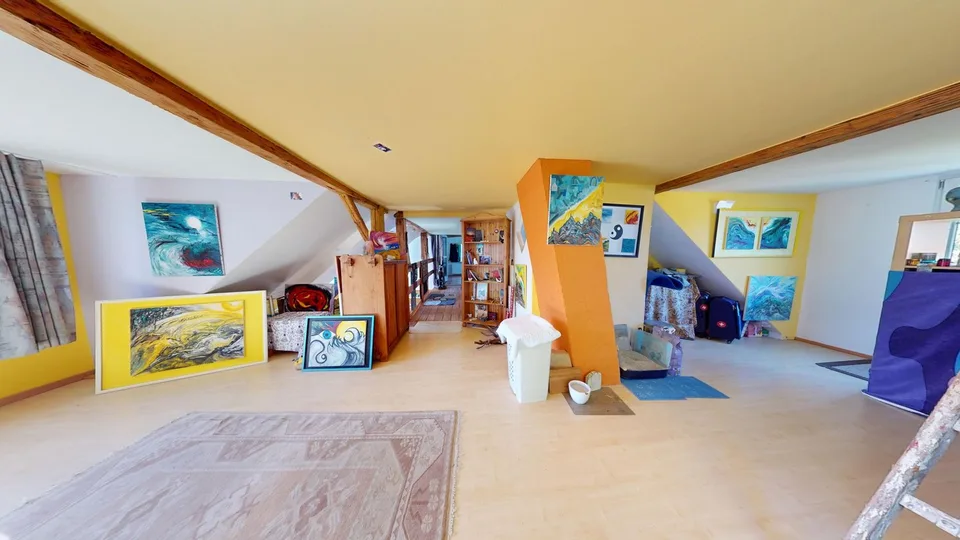 Ampia casa a due famiglie con area benessere, carport, box auto e parcheggio esterno – foto 14 di 18
