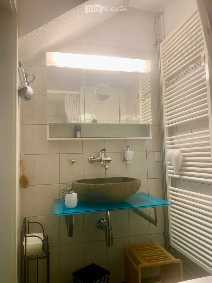 Möbliertes Zimmer mit Bad im historischem Bauernhaus – Foto 5 von 5