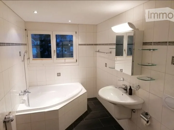 Lichtdurchflutete 5.5 Zimmer Maisonette Wohnung in St.Gallen – Foto 3 von 5