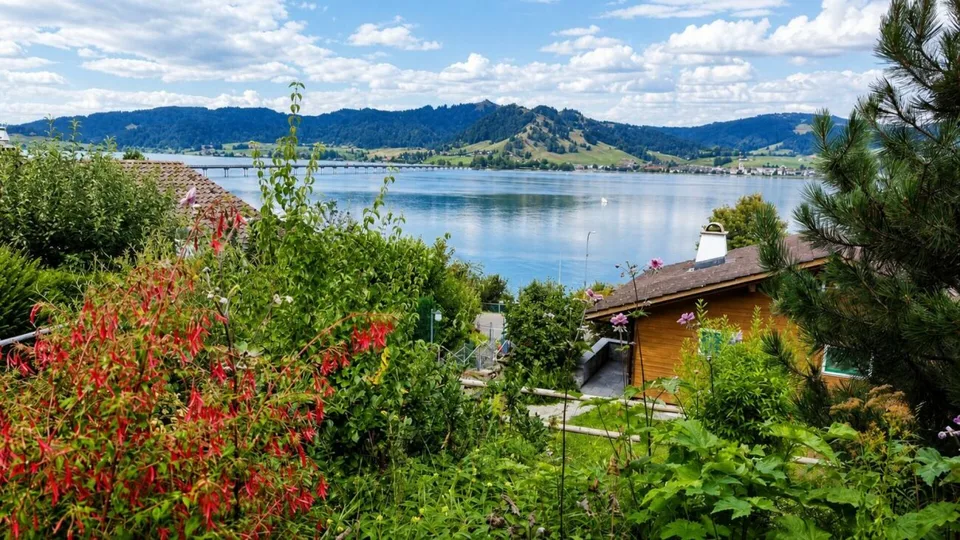 Dreamy holiday home with fantastic lake view – photo 9 of 27
