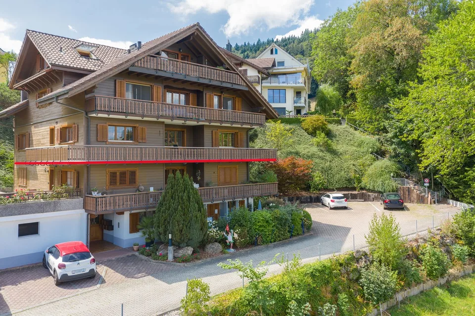 Bijou de 5,5 pièces avec grande cuisine dans un endroit idyllique avec vue sur le lac – photo 25 sur 25