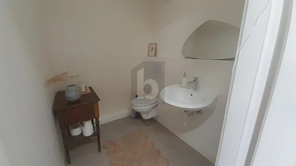 BOX/OFFICE IN DUPLEX WITH PARKING – photo 5 of 6