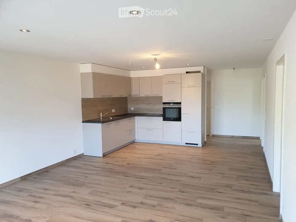 Appartement im Erdgeschoss mit Terrasse – Foto 3 von 5