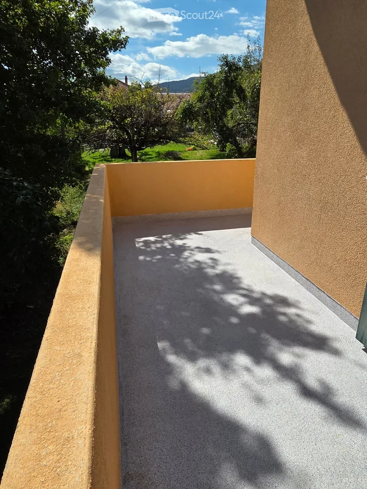 Familienvilla mit 6 Zimmern, 160 m2 in Cernier - Val-de-Ruz – Foto 2 von 5
