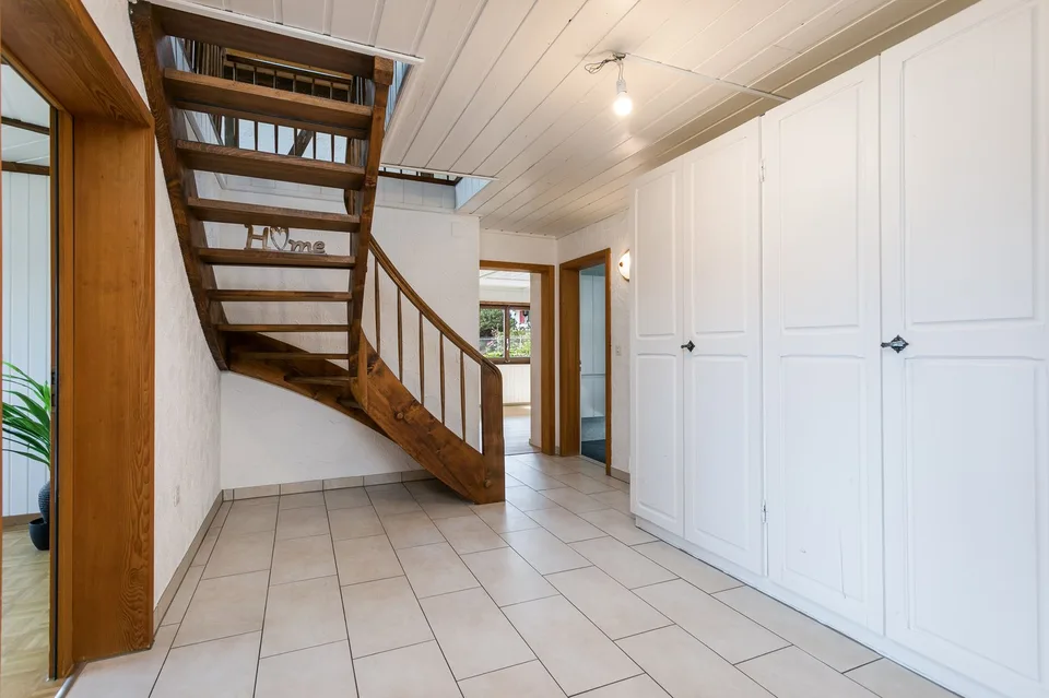 Chalet per 2 famiglie con 6,5 a 7,5 e 2,5 locali, in parte con vista sul lago – foto 19 di 30