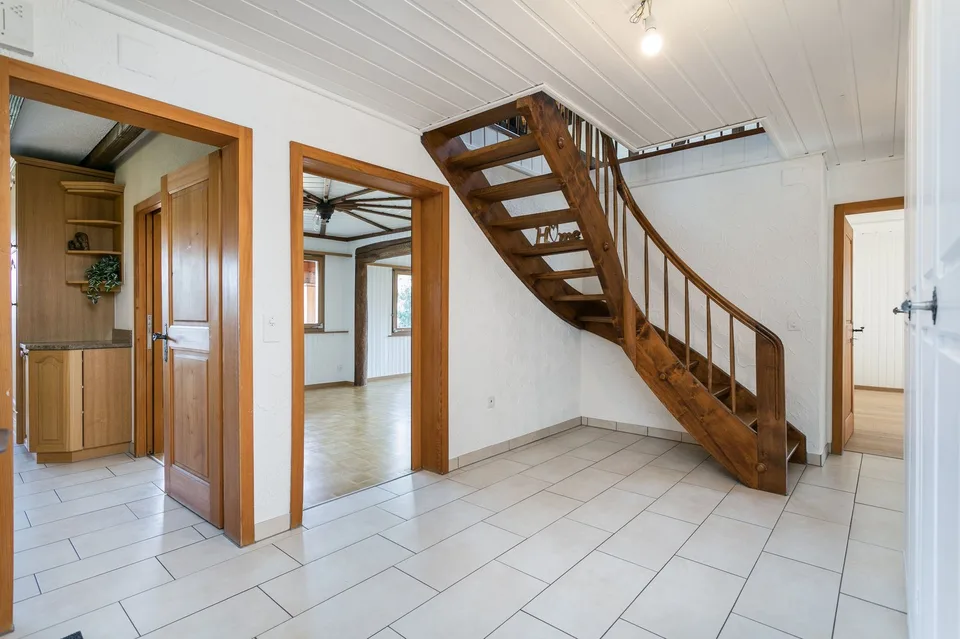 Chalet per 2 famiglie con 6,5 a 7,5 e 2,5 locali, in parte con vista sul lago – foto 7 di 30