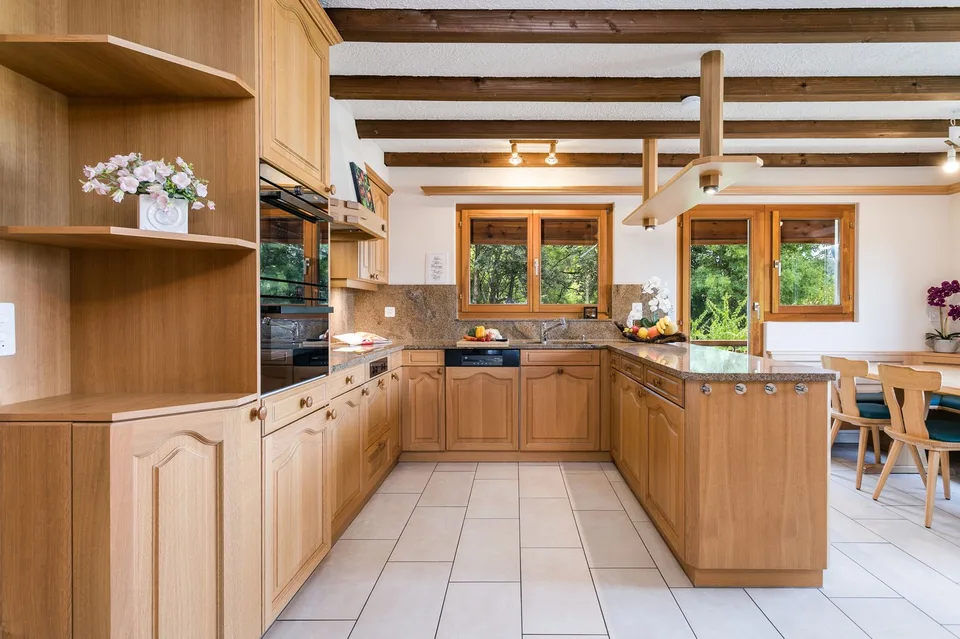 Chalet per 2 famiglie con 6,5 a 7,5 e 2,5 locali, in parte con vista sul lago – foto 8 di 30