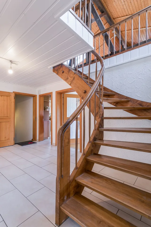 Chalet per 2 famiglie con 6,5 a 7,5 e 2,5 locali, in parte con vista sul lago – foto 26 di 30