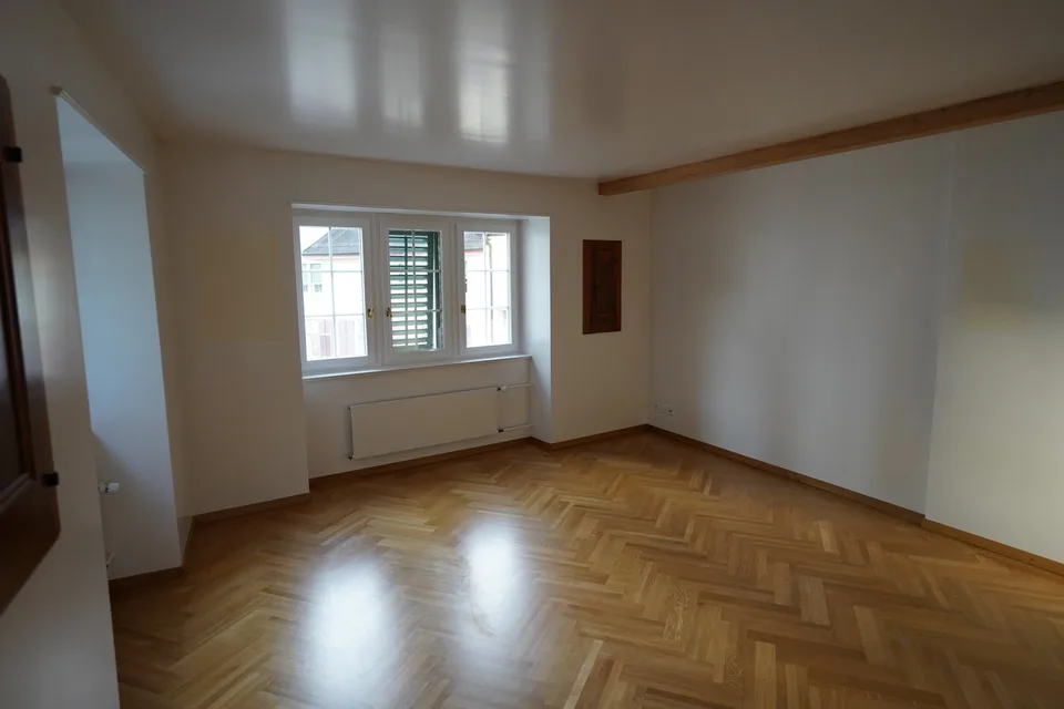 Charmante 3-Zimmer-Wohnung mit Balkon in der Zürcher Altstadt – Foto 11 von 13