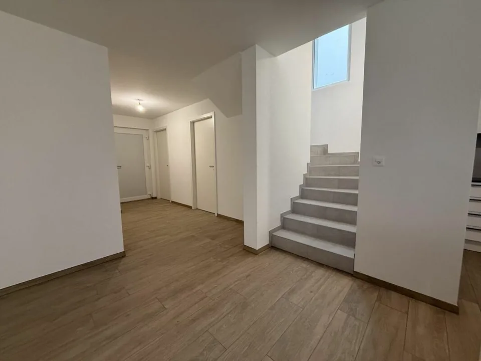 5.5 Zimmer Reihenfamilienhaus in Le Bouveret – Foto 6 von 16
