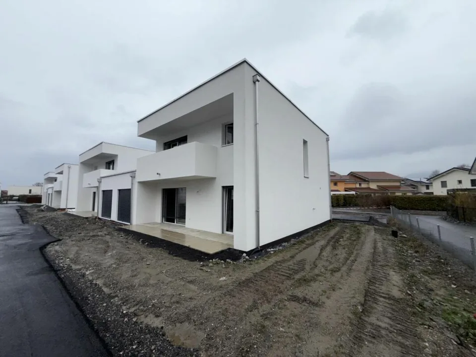 5.5 Zimmer Reihenfamilienhaus in Le Bouveret – Foto 3 von 16