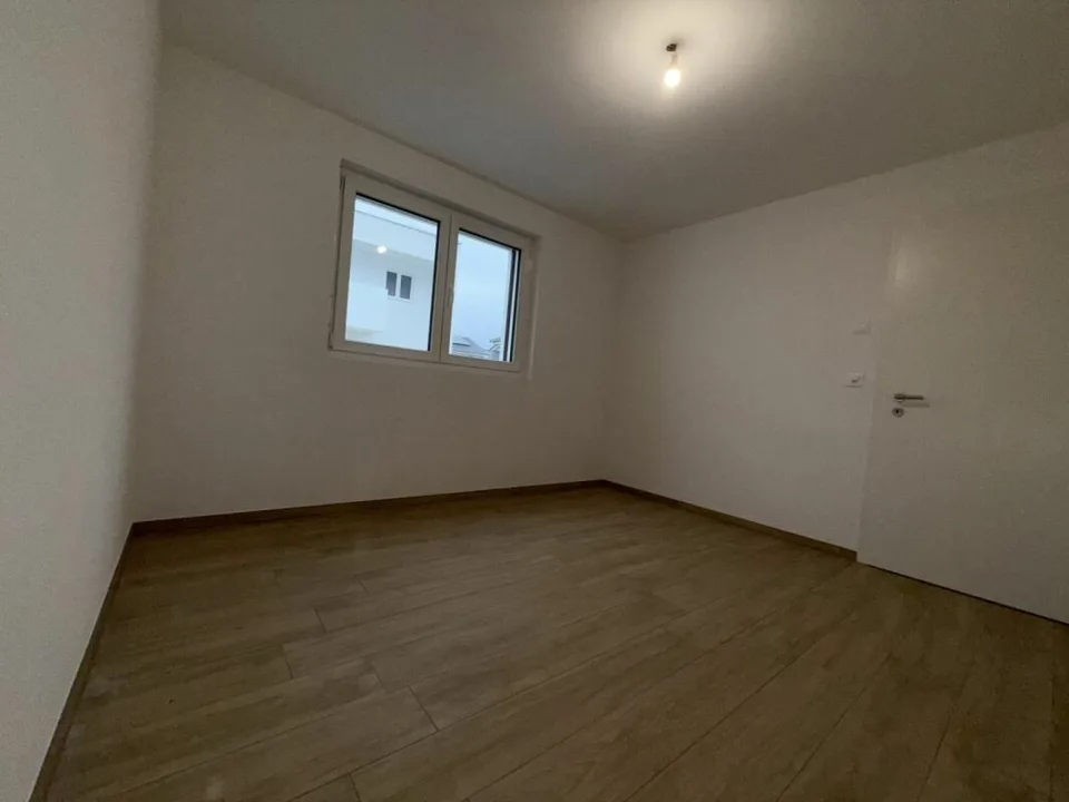 5.5 Zimmer Reihenfamilienhaus in Le Bouveret – Foto 9 von 16
