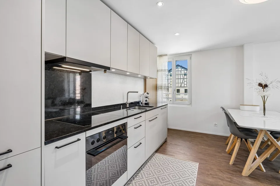 Casa residenziale e commerciale a Würenlos con base di guadagno stabile – foto 4 di 10