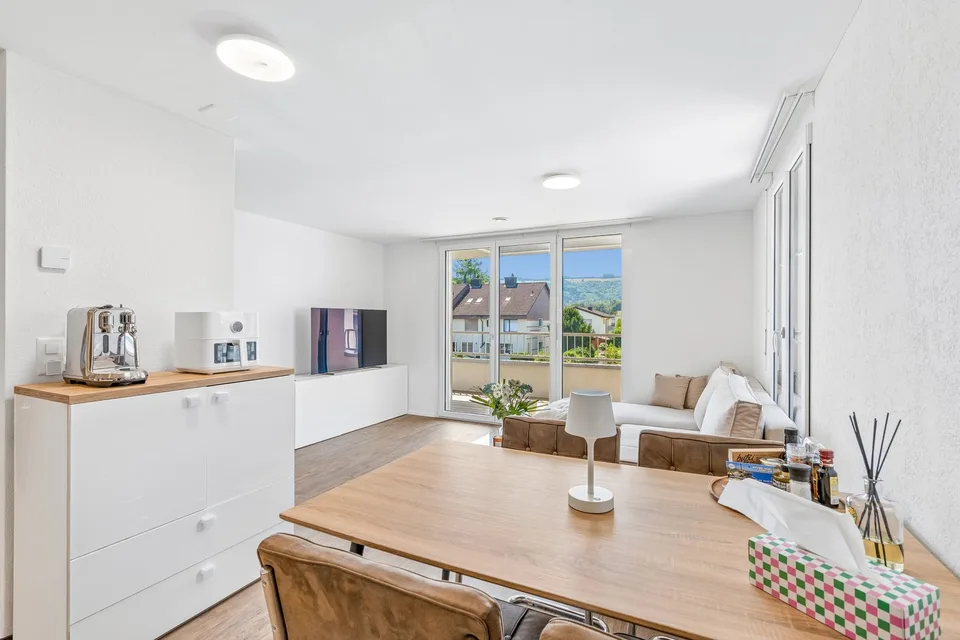 Casa residenziale e commerciale a Würenlos con base di guadagno stabile – foto 8 di 10