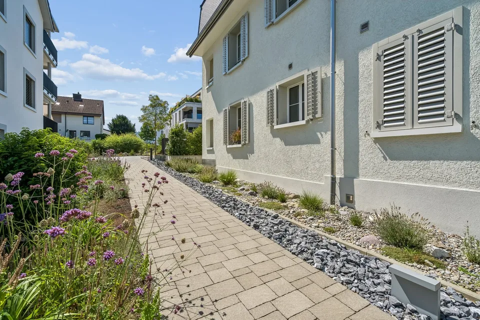 Casa residenziale e commerciale a Würenlos con base di guadagno stabile – foto 3 di 10