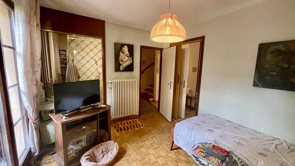 Individual house with great potential – photo 2 of 3