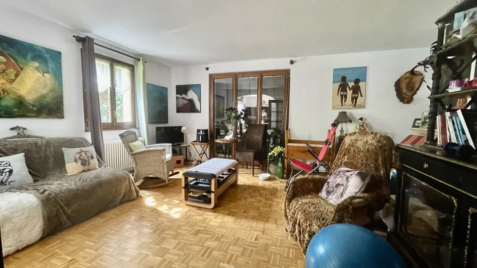 Individual house with great potential – photo 3 of 3