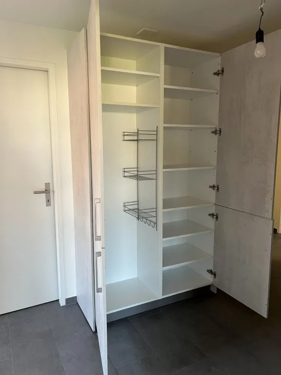 4.5-room apartment with covered south balcony, garden seating area and lift – photo 9 of 24