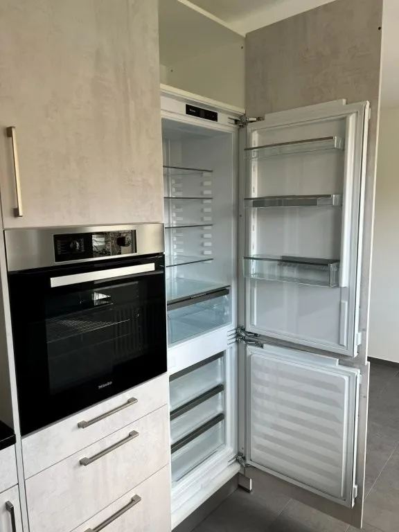 4.5-room apartment with covered south balcony, garden seating area and lift – photo 19 of 24