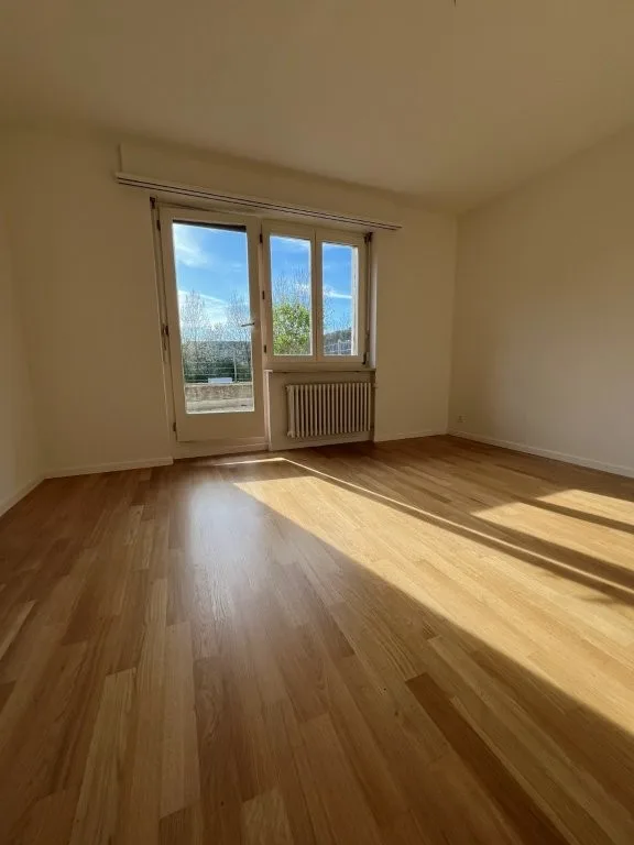 4.5-room apartment with covered south balcony, garden seating area and lift – photo 6 of 24