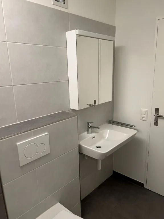 4.5-room apartment with covered south balcony, garden seating area and lift – photo 23 of 24