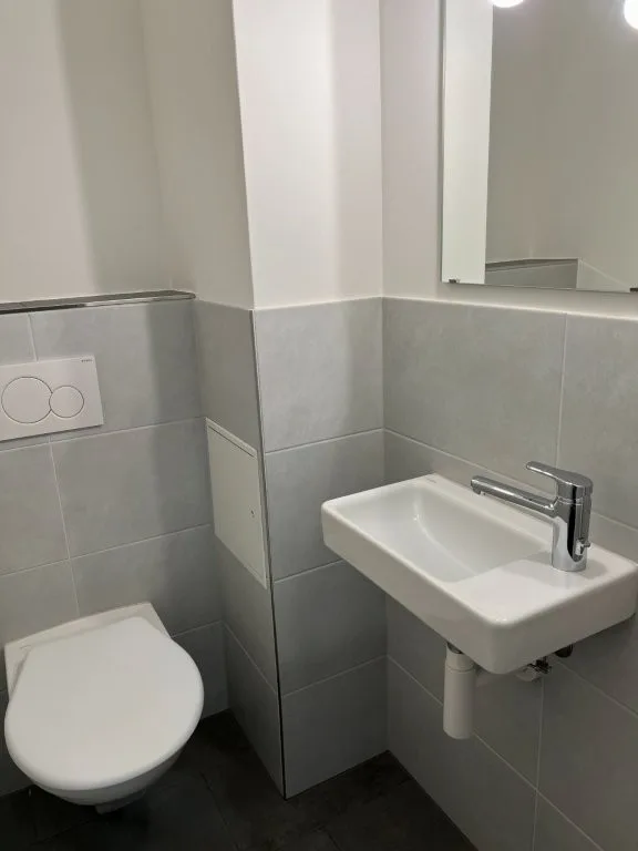 4.5-room apartment with covered south balcony, garden seating area and lift – photo 24 of 24