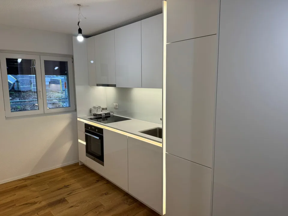 Appartement lumineux 5.5 pièces avec balcon à Geroldswil – photo 4 sur 7