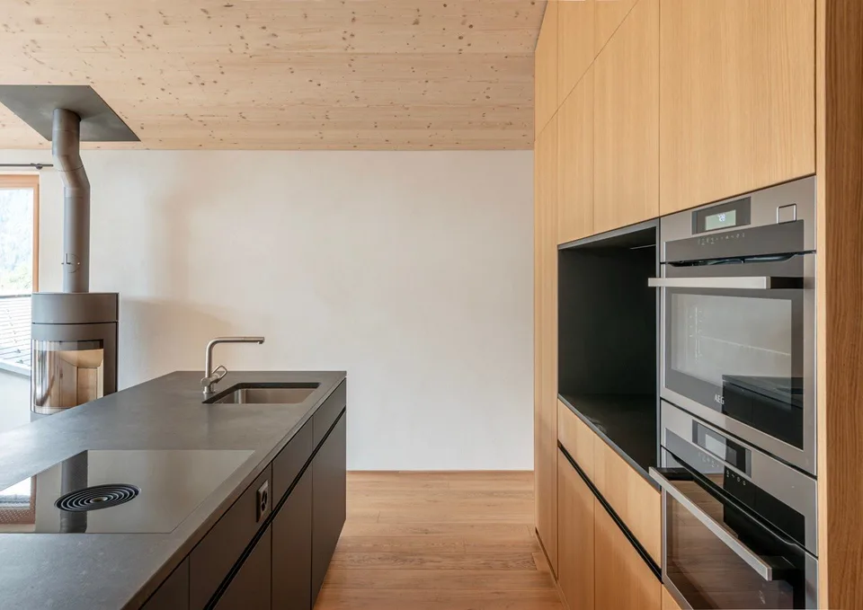 2.5-Zimmer-Dachwohnung, NWF 64 m² (BGF 74 m²): Loftartiger Räumling mit funktionalem Wohngenuss – Foto 7 von 18
