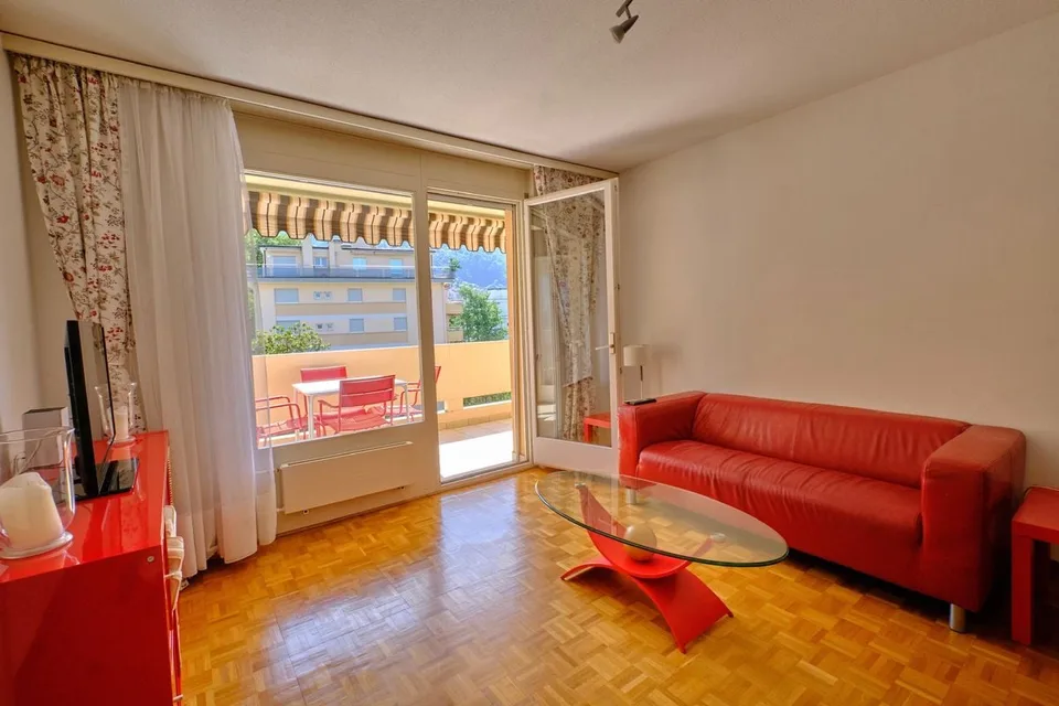 3.5 Zimmer möbl. Wohnobjekt in Clarens – Foto 2 von 8