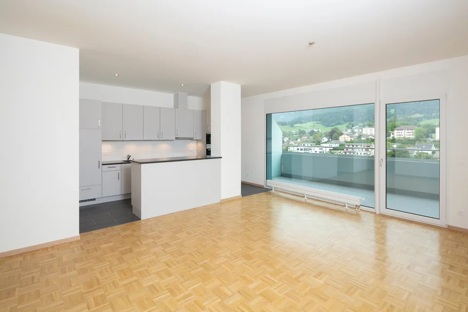 Wohnung mit kürzlicher Renovierung im Stadtzentrum – Foto 2 von 18