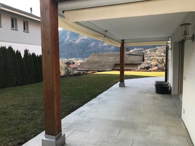 Charming apartment in a beautiful location on Lake Brienz – photo 2 of 12