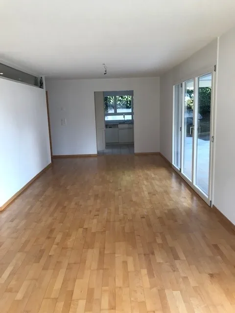 Charming apartment in a beautiful location on Lake Brienz – photo 5 of 12