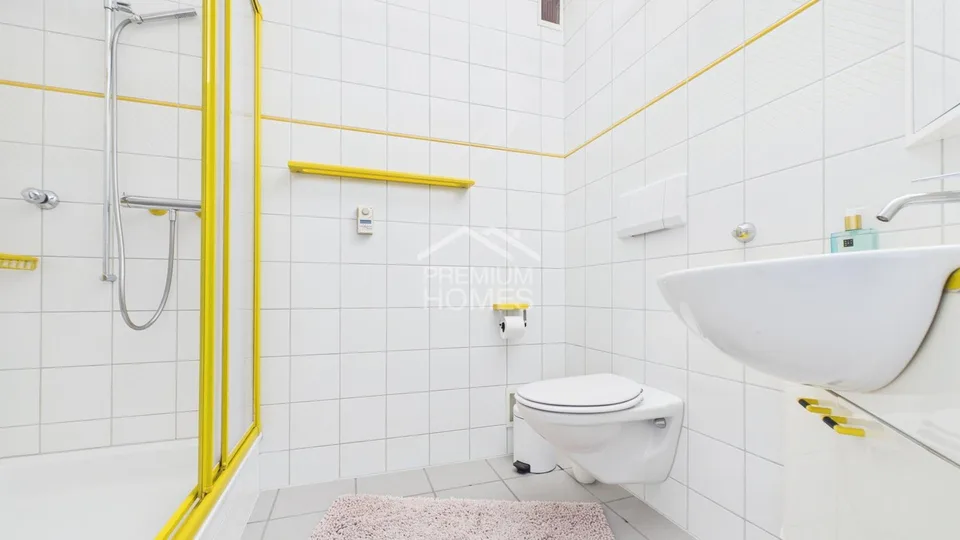 Résidence duplex élégante avec jardin privé – photo 12 sur 25