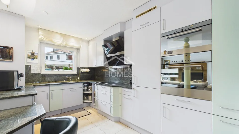 Résidence duplex élégante avec jardin privé – photo 3 sur 25