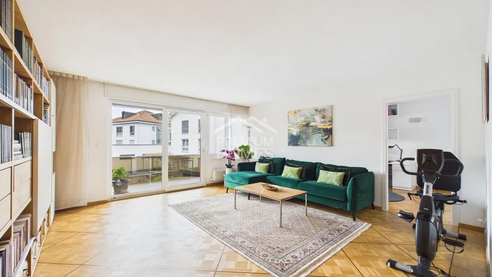 Résidence duplex élégante avec jardin privé – photo 5 sur 25