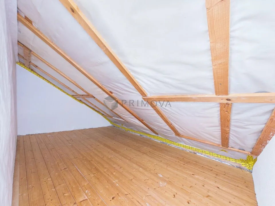 5.5 Zimmer-Dachwohnung mit Galerie und Loggia – Foto 12 von 13