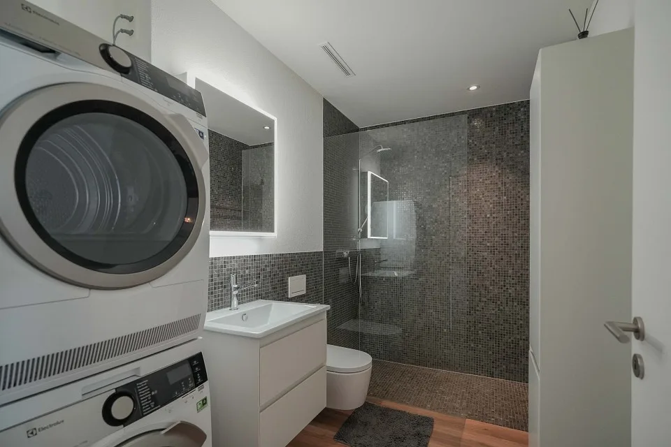 Zeitgemässer Wohngenuss - tolle Lage: 2.5 Zimmer-MINERGIE-Wohnung, 1. OG mit Lift – Foto 8 von 13