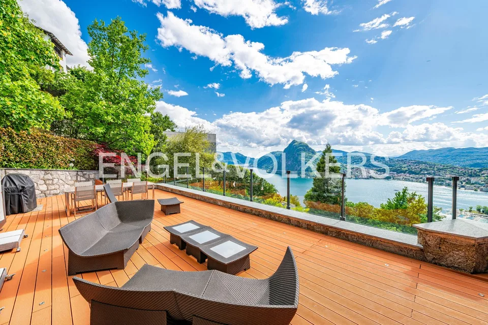 Exklusives Design-Villa mit Seeblick und Pool – Foto 9 von 13