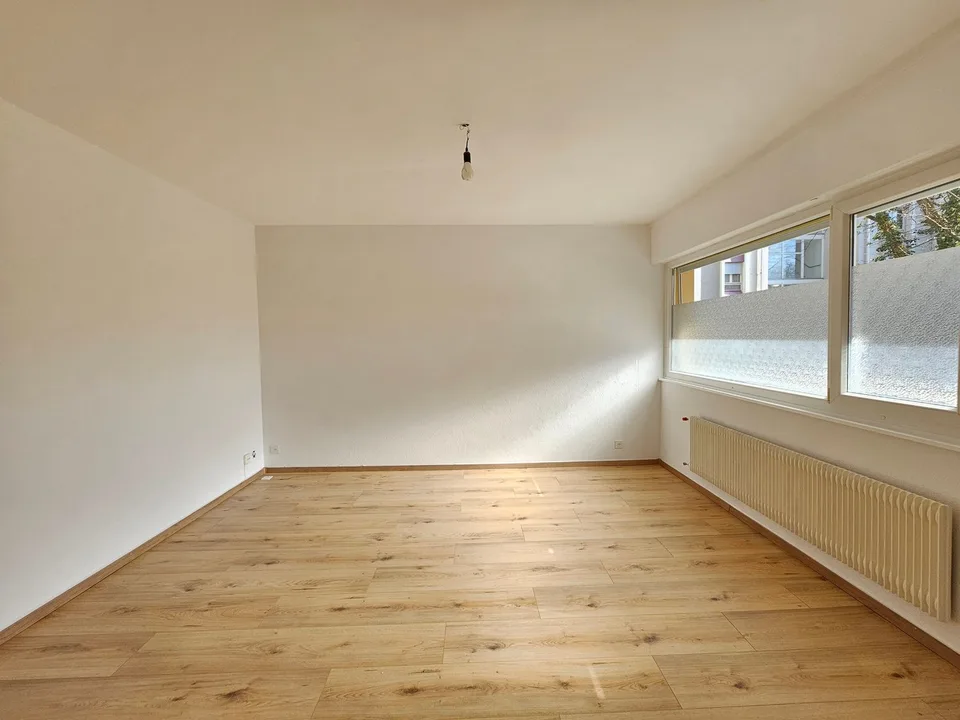 Zweieinhalb-Zimmer-Wohnung in PPE nahe dem See – Foto 3 von 5