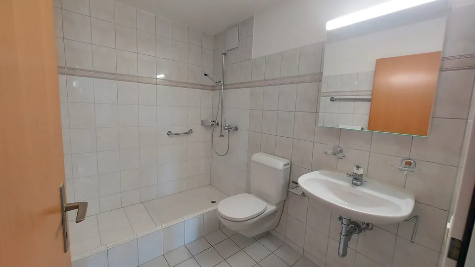 Central, bright & cozy: 2.5-room apartment in Niederwil – photo 6 of 7