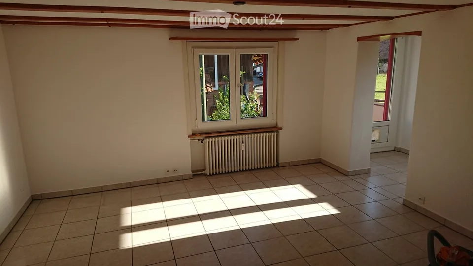 Ruhige 4.5-Zi. Wohnung im Grünen – Foto 3 von 5