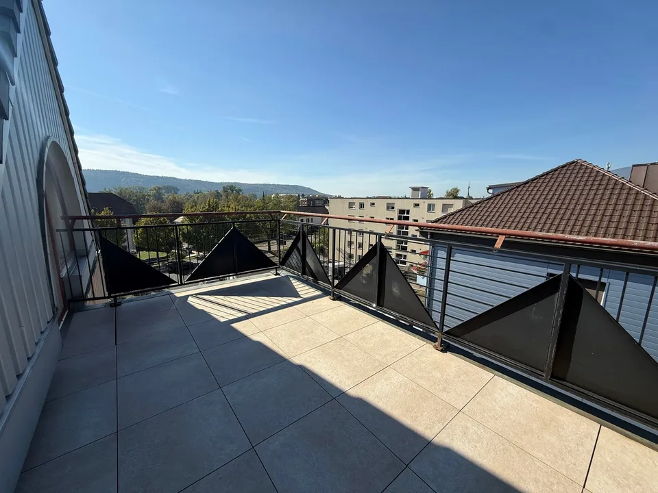 Charmantes 2,5-Zimmer-Wohnung mit Balkon in Landeron – Foto 6 von 10