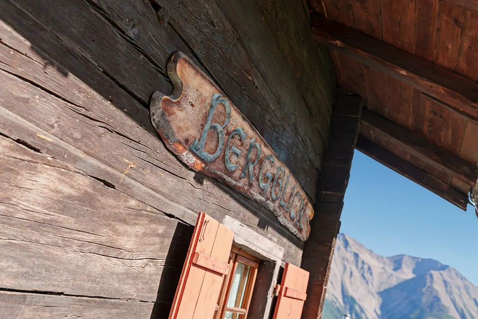 Charmant chalet 5 pièces à Riederalp – Vue montagnarde de rêve et charme rustique – photo 4 sur 30