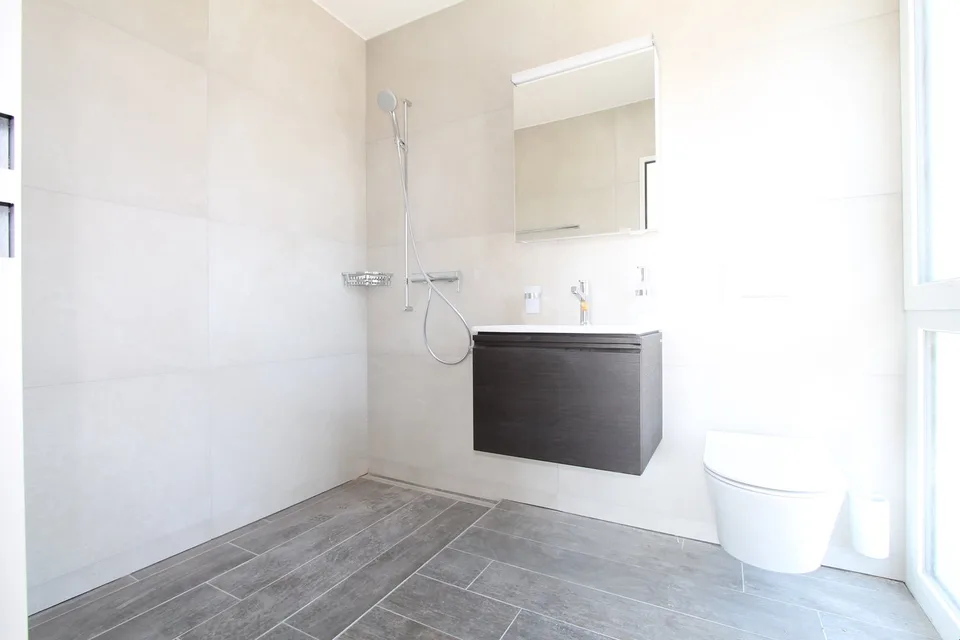 Modern 3.5-room apartment with balcony in Biberist – photo 4 of 11