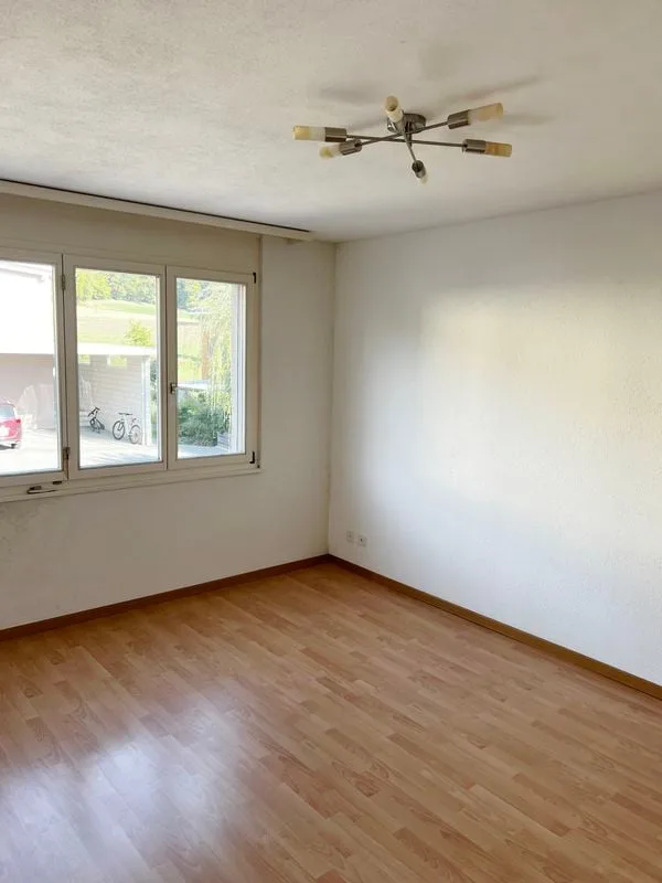 Wohnung 3,5 Zimmer im 1. Stock, mit Balkon – Foto 3 von 6