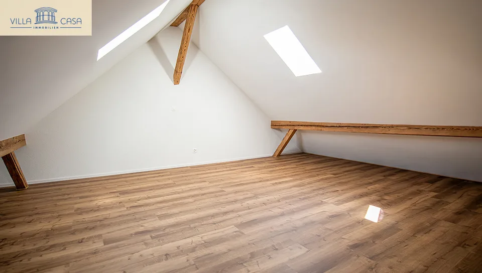 Komplett sanierte 4.5 Zimmer-Dachwohnung in Seftigen – Foto 4 von 13